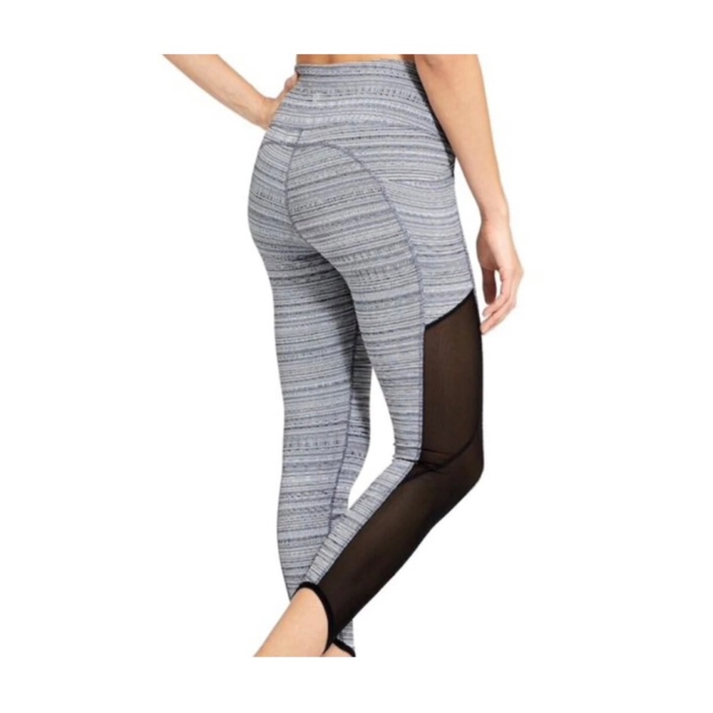 ATHLETA Jacquard Chaturanga high rise Mesh Capri Crop Leggings small